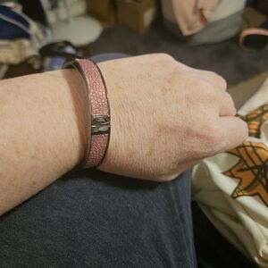 Elegant Pink Bracelet